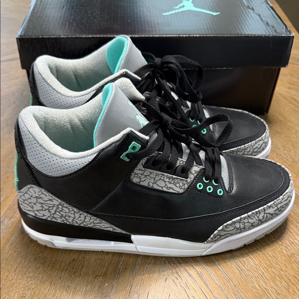Jordan Black Mint Green Elephant Print Low-Top Sneakers